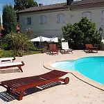 Du Commerce Chez Stephane ホテル 2*