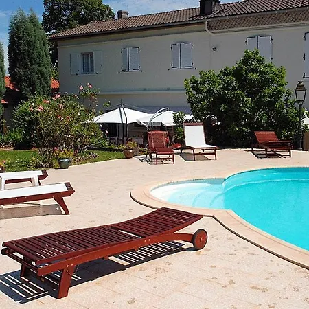 Du Commerce Chez Stephane Hotel 2*