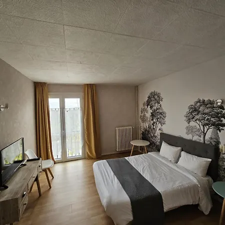 Du Commerce Chez Stephane 2*