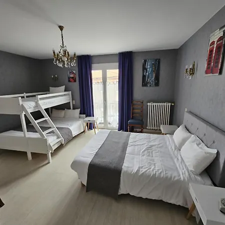 Du Commerce Chez Stephane Hotel