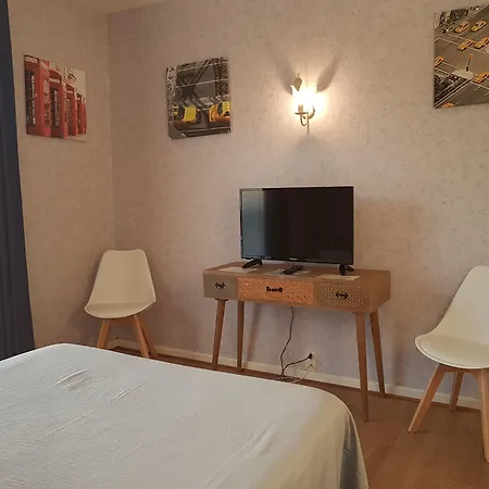 Du Commerce Chez Stephane 2* Roumazières