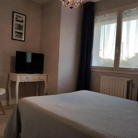 Du Commerce Chez Stephane Hotel Roumazières